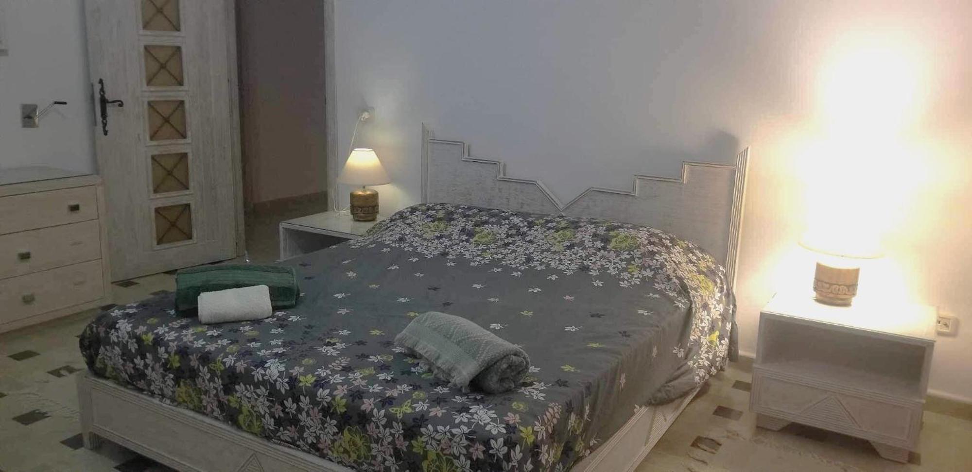 La Maison Les Pins Chambre D'Hote Chez L'Habitant La Marsa Exterior foto